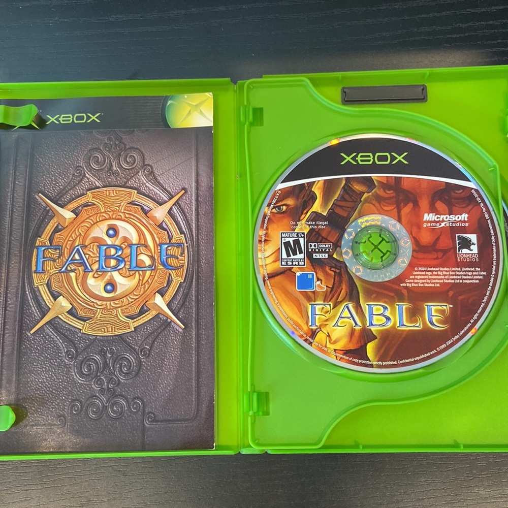 Fable 1 XBOX black label game with limited edition bonus DVD - Picture 3 of 6
